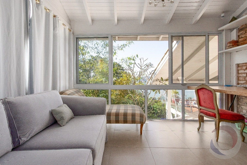Belíssima Casa Estilo Neoclássico: 6ª foto da galeria de imagens do imóvel