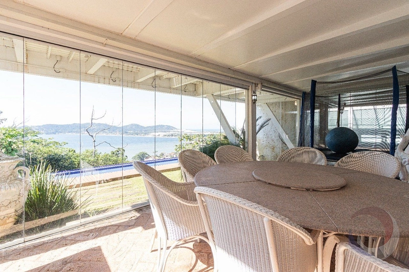 Belíssima Casa Estilo Neoclássico: 22ª foto da galeria de imagens do imóvel