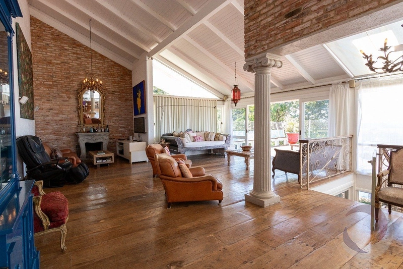 Belíssima Casa Estilo Neoclássico: 15ª foto da galeria de imagens do imóvel