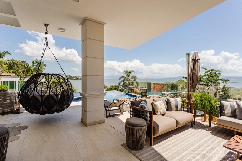 Casa Espetacular no Cacupé: 3ª foto da galeria de imagens do imóvel