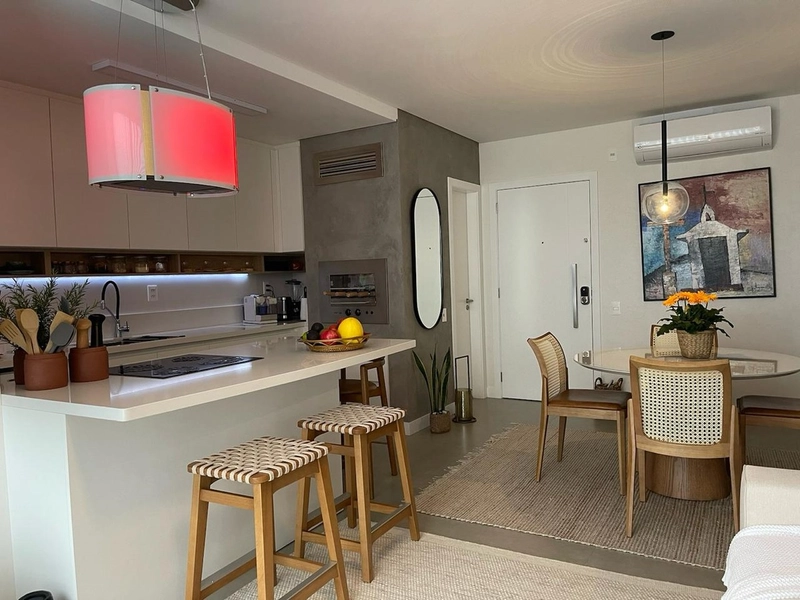 Belíssimo apartamento em Jurerê Internacional 2 suítes: 1ª foto da galeria de imagens do imóvel