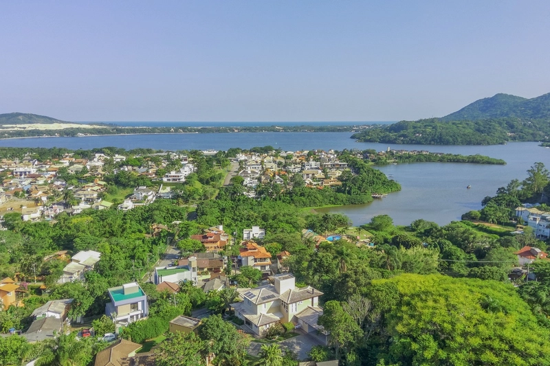 Maravilhosa casa em condomínio fechado na Lagoa da Conceição: 4ª foto da galeria de imagens do imóvel