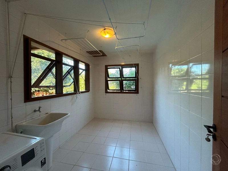 Casas 5 dormitórios no Campeche: 18ª foto da galeria de imagens do imóvel