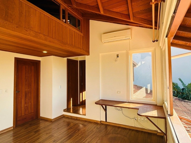Casas 5 dormitórios no Campeche: 9ª foto da galeria de imagens do imóvel