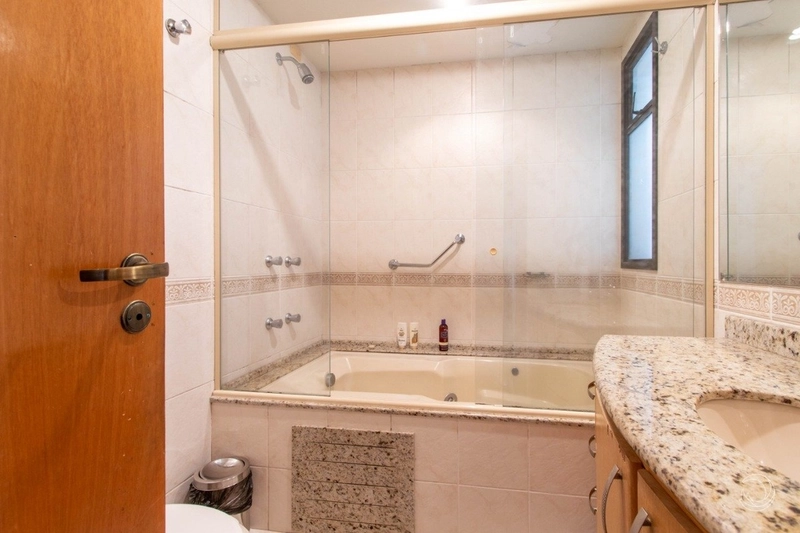 Apartamento 4 dormitórios próximo do Beiramar Shopping: 33ª foto da galeria de imagens do imóvel