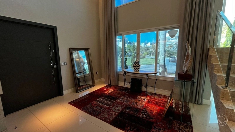 Casa residencial com 4 suítes localizada em Jurerê Internacional.: 3ª foto da galeria de imagens do imóvel