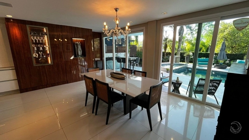 Casa residencial com 4 suítes localizada em Jurerê Internacional.: 24ª foto da galeria de imagens do imóvel