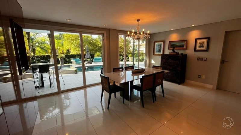 Casa residencial com 4 suítes localizada em Jurerê Internacional.: 18ª foto da galeria de imagens do imóvel