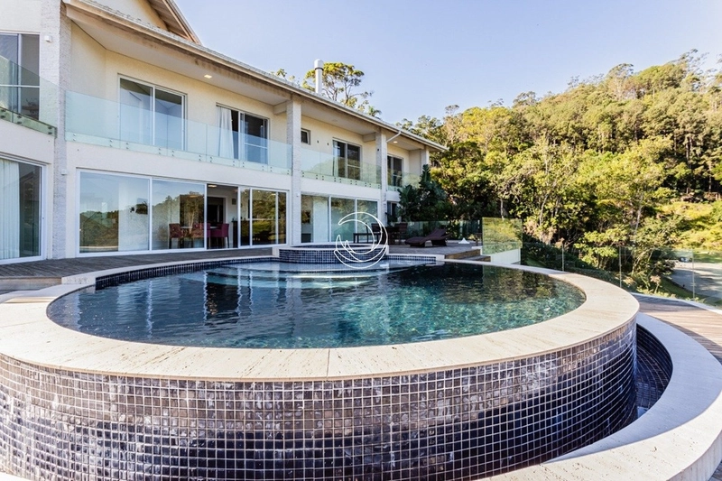Incrível Casa no Condomínio Saint Barth: 4ª foto da galeria de imagens do imóvel