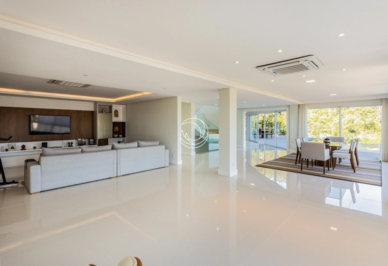 Incrível Casa no Condomínio Saint Barth: 8ª foto da galeria de imagens do imóvel