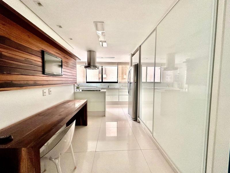 Incrível Apartamento à Beira-Mar em Florianópolis: 26ª foto da galeria de imagens do imóvel