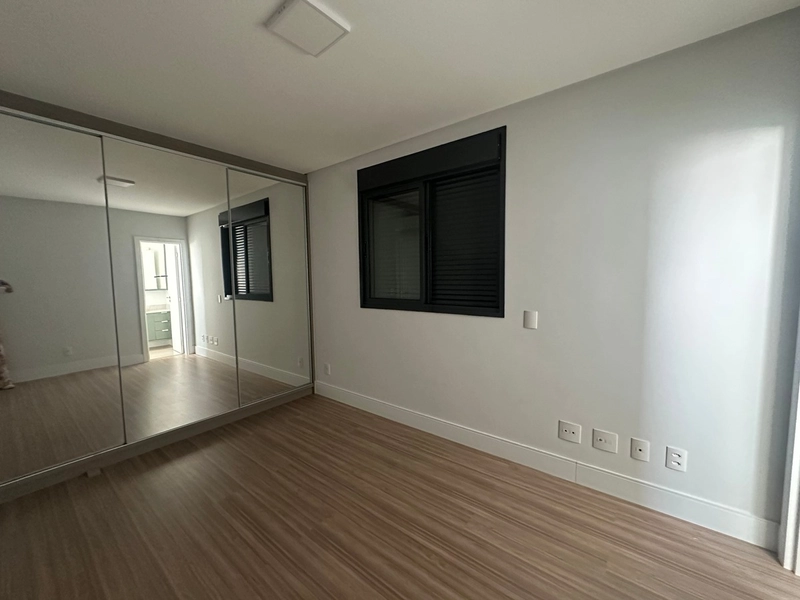 Apartamento com 2 suítes na Agronômica: 17ª foto da galeria de imagens do imóvel