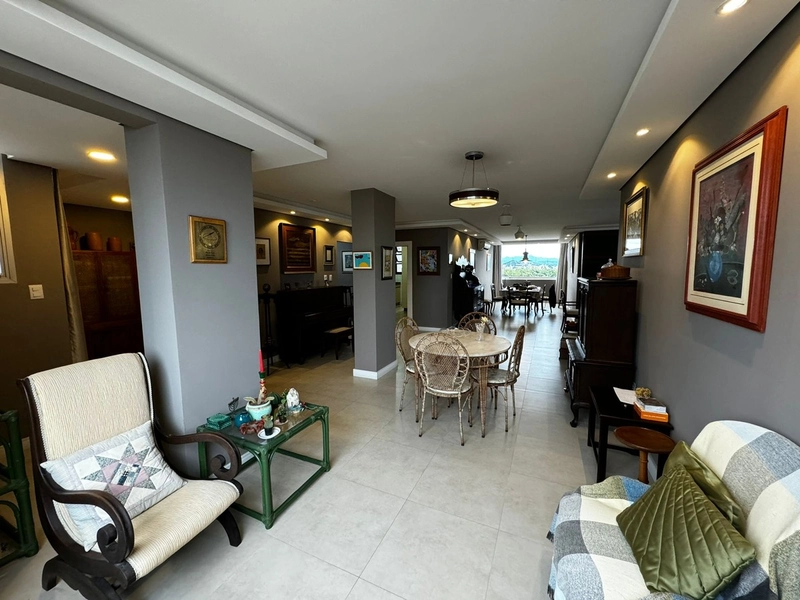 Apartamento com 3 suítes localizado no Centro.: 1ª foto da galeria de imagens do imóvel