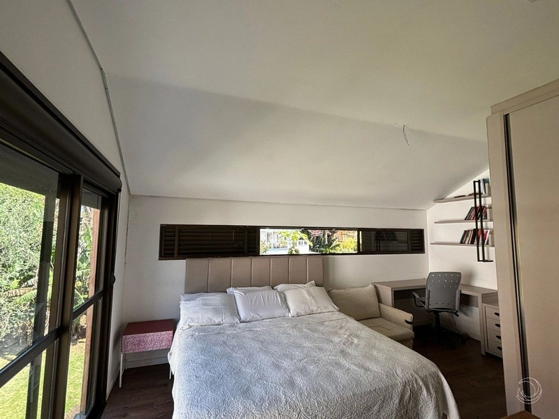 Belíssima Casa em Condomínio: 15ª foto da galeria de imagens do imóvel