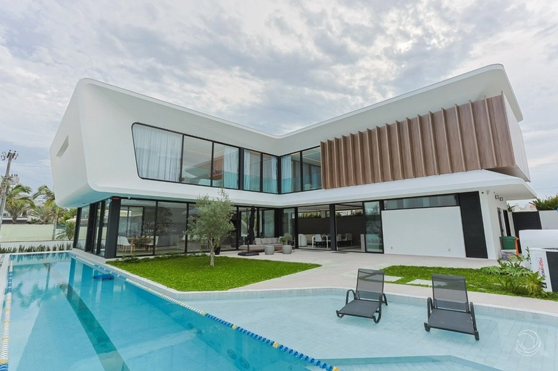 Casa Ançuti House em Jurerê Internacional: 2ª foto da galeria de imagens do imóvel