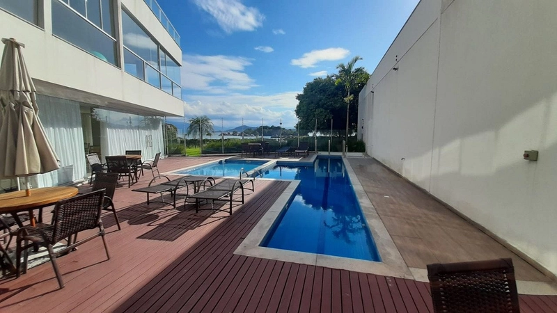BELÍSSIMO APARTAMENTO COM TERRAÇO: 10ª foto da galeria de imagens do imóvel