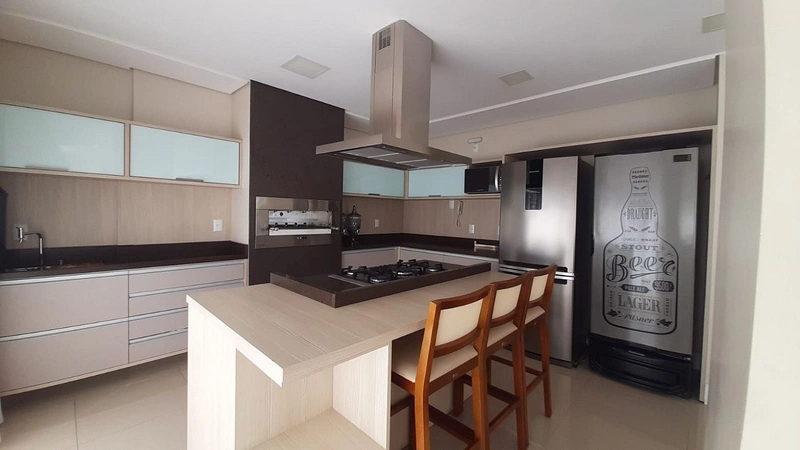 BELÍSSIMO APARTAMENTO COM TERRAÇO: 12ª foto da galeria de imagens do imóvel