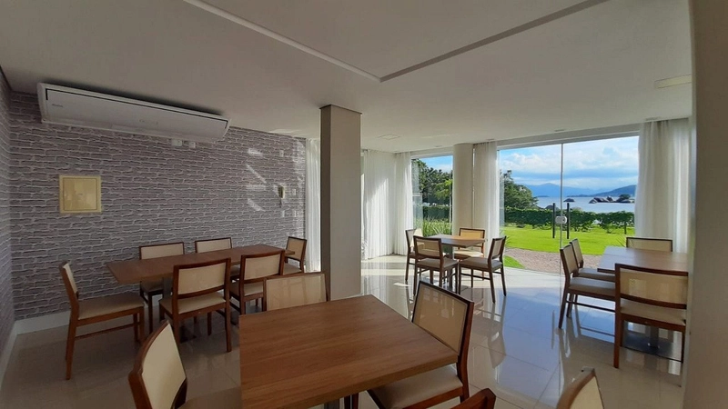 BELÍSSIMO APARTAMENTO COM TERRAÇO: 11ª foto da galeria de imagens do imóvel