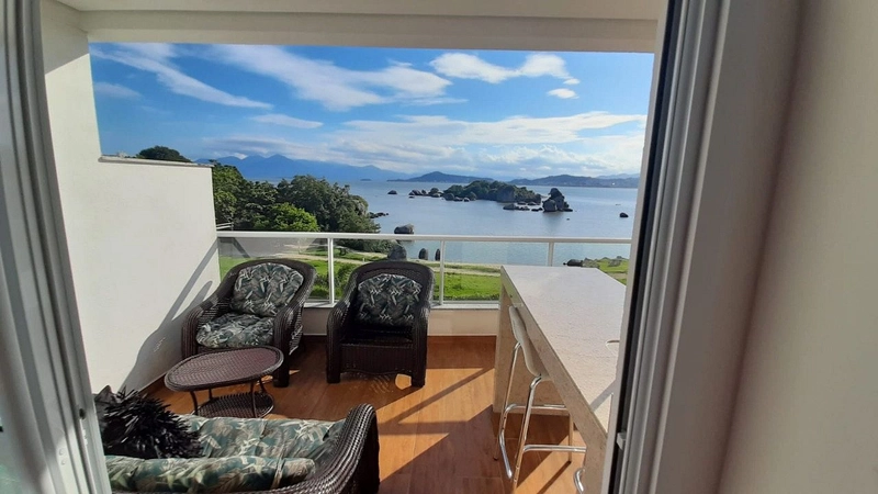BELÍSSIMO APARTAMENTO COM TERRAÇO: 3ª foto da galeria de imagens do imóvel