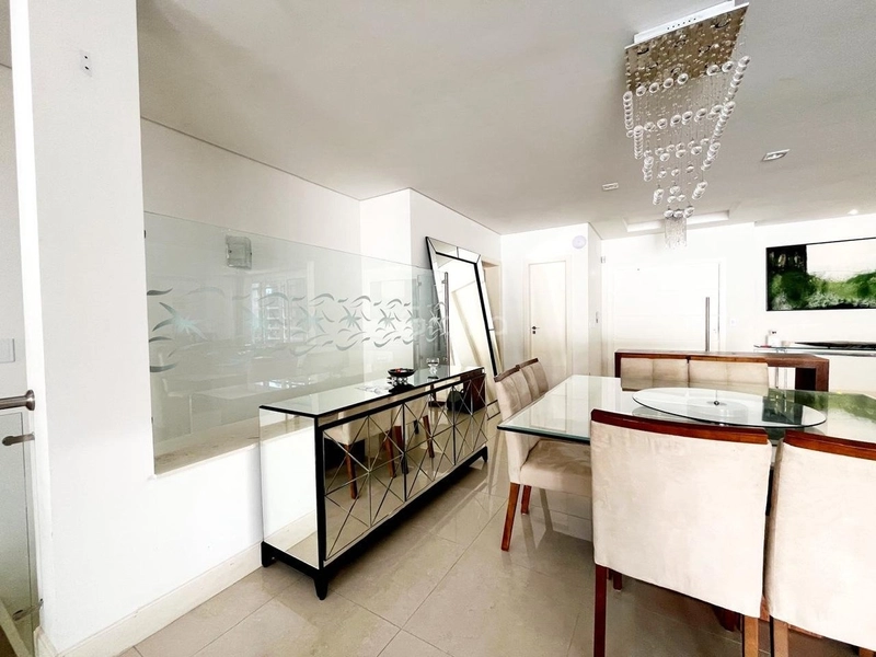 Casa 5 quartos Jurerê Internacional: 9ª foto da galeria de imagens do imóvel