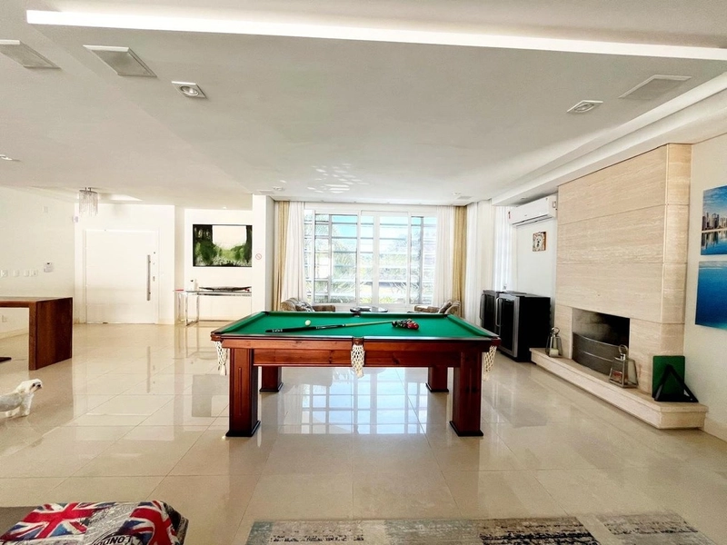 Casa 5 quartos Jurerê Internacional: 3ª foto da galeria de imagens do imóvel