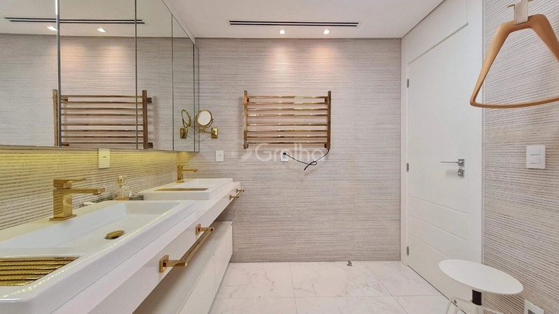 Apartamento 4 quartos Centro: 18ª foto da galeria de imagens do imóvel