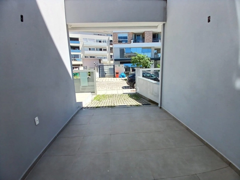 Casa 4 quartos Jurerê Internacional: 2ª foto da galeria de imagens do imóvel