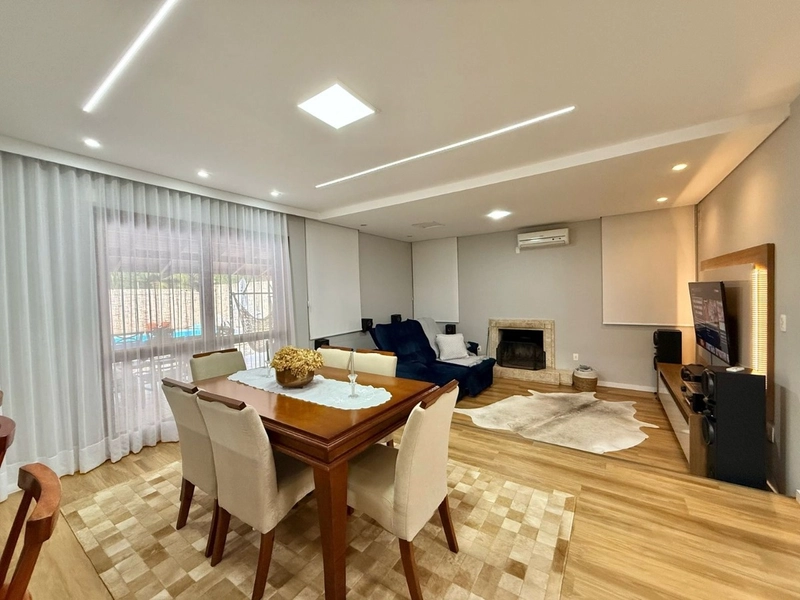 Casa 4 quartos Córrego Grande: 9ª foto da galeria de imagens do imóvel