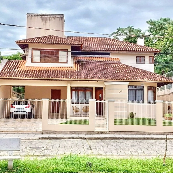 Casa 4 quartos Córrego Grande: 6ª foto da galeria de imagens do imóvel