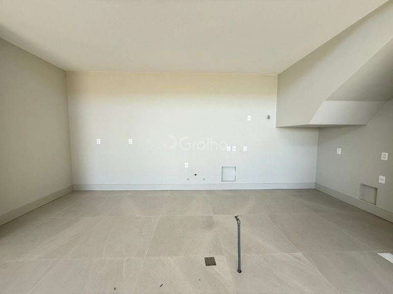 Apartamento Duplex 3 quartos Jurerê: 2ª foto da galeria de imagens do imóvel