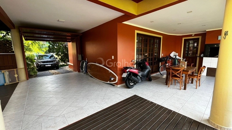 Casa 3 quartos Jurere Internacional: 2ª foto da galeria de imagens do imóvel