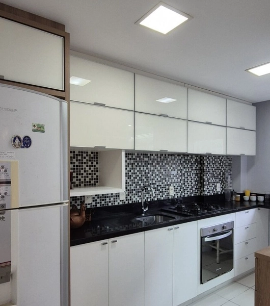 Apartamento com 3 dormitórios localizado na Beira Mar Norte: 3ª foto da galeria de imagens do imóvel