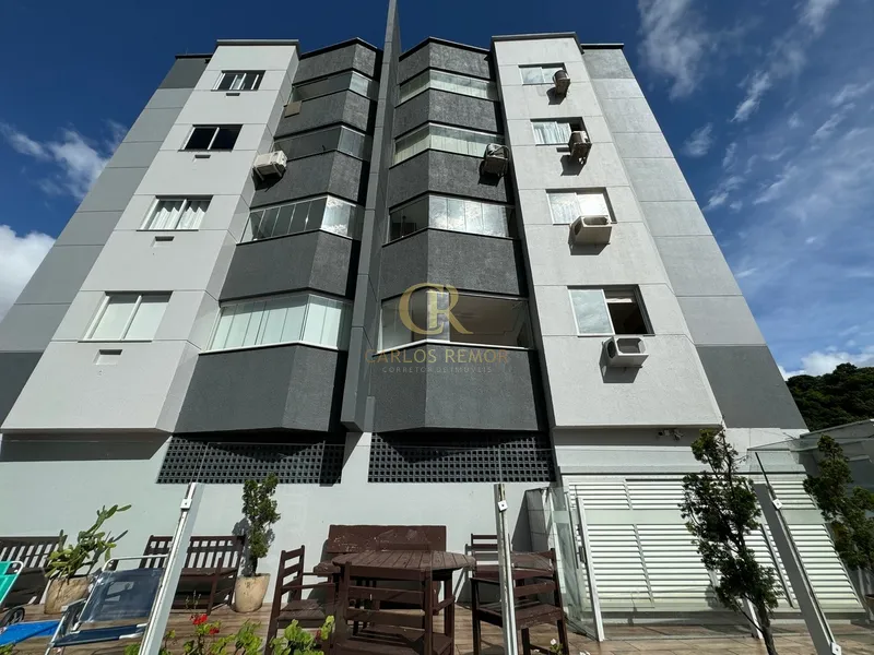 Residencial Laguna Village