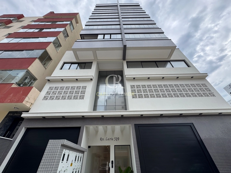 Residencial Lacria, 3 quartos, a 300m da Praia do Mar Grosso: 1ª foto da galeria de imagens do imóvel