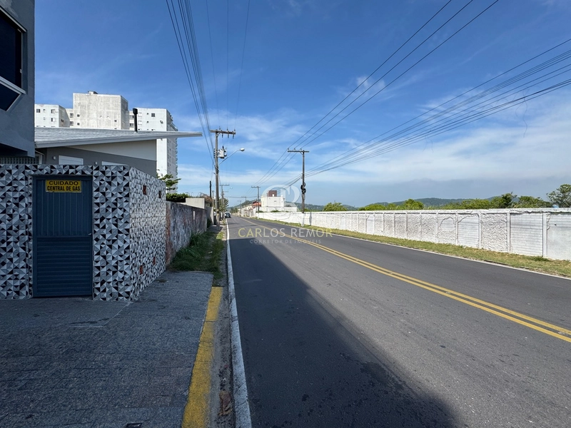 Apartamento de 2 Quartos a 800m da Praia do Mar Grosso – Estuda Casa: 3ª foto da galeria de imagens do imóvel