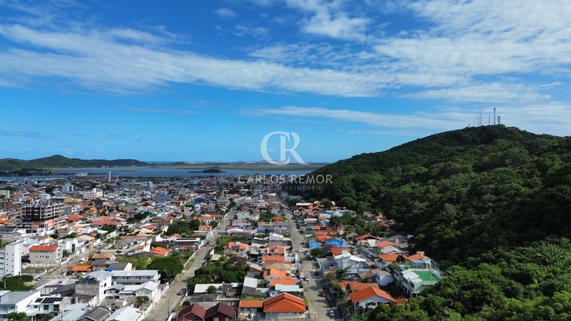 Oportunidade Única! Terreno 825,00m² no Mar Grosso: 4ª foto da galeria de imagens do imóvel