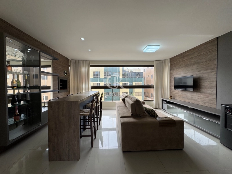 Apartamento mobiliado 3 dorm. e 2 vagas, a 330m da Praia Mar Grosso: 5ª foto da galeria de imagens do imóvel