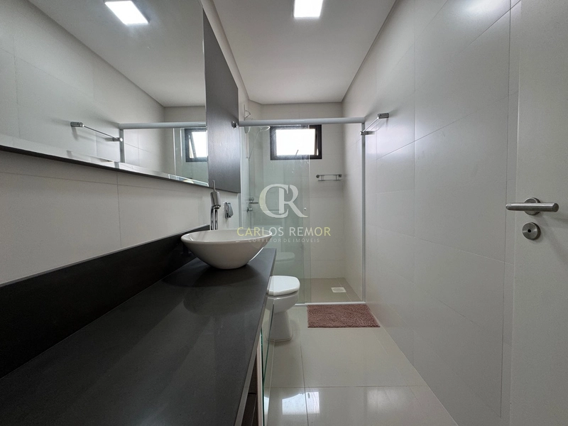 Apartamento mobiliado 3 dorm. e 2 vagas, a 330m da Praia Mar Grosso: 11ª foto da galeria de imagens do imóvel