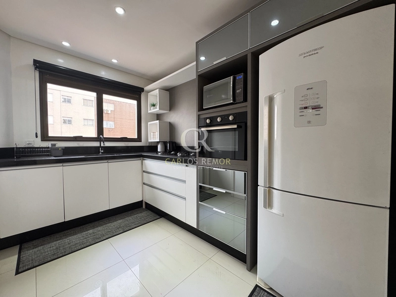 Apartamento mobiliado 3 dorm. e 2 vagas, a 330m da Praia Mar Grosso: 9ª foto da galeria de imagens do imóvel