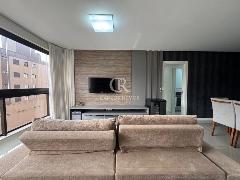 Apartamento mobiliado 3 dorm. e 2 vagas, a 330m da Praia Mar Grosso: 7ª foto da galeria de imagens do imóvel