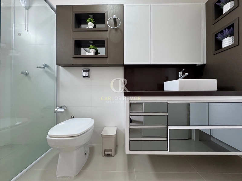 Apartamento mobiliado 3 dorm. e 2 vagas, a 330m da Praia Mar Grosso: 18ª foto da galeria de imagens do imóvel
