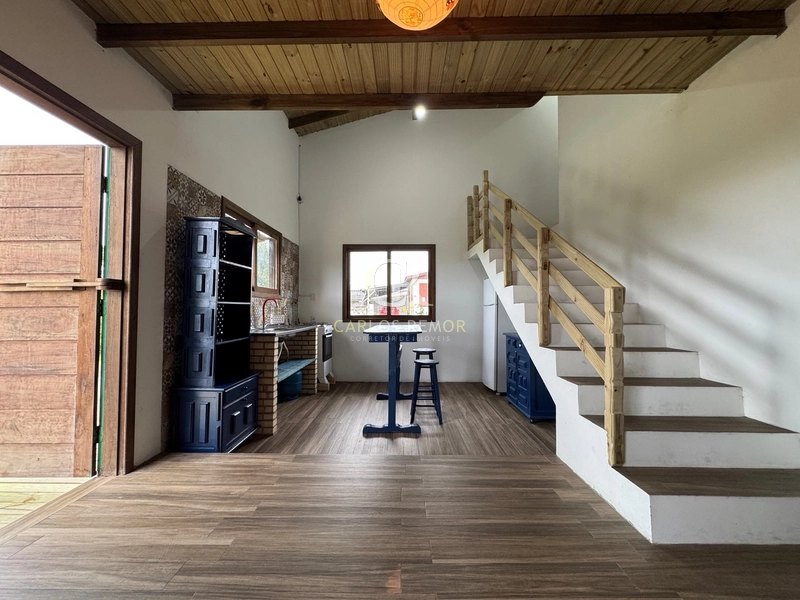 Casa Portinho de esquina com 2 Suítes e Sacada: 7ª foto da galeria de imagens do imóvel