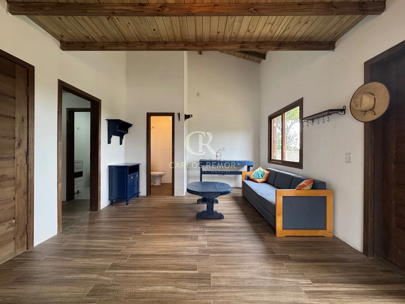 Casa Portinho de esquina com 2 Suítes e Sacada: 6ª foto da galeria de imagens do imóvel