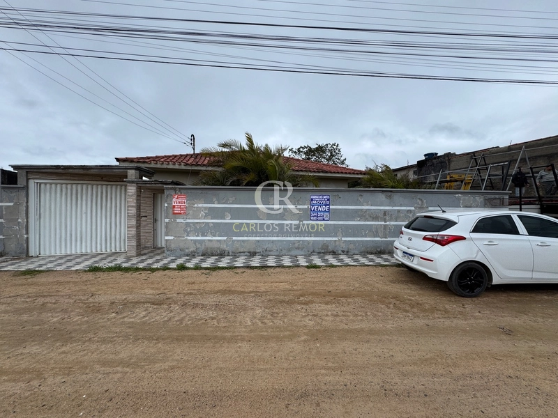 Casa com frente para duas ruas em Cabeçuda – às margens da SC-436: 2ª foto da galeria de imagens do imóvel