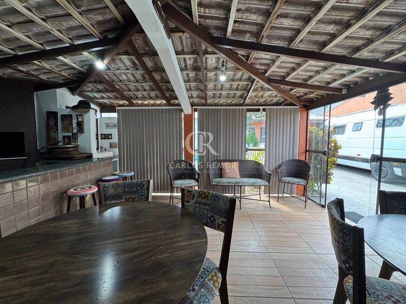 Casa com piscina 3 quartos no Mar Grosso - Rua Tito Castro: 6ª foto da galeria de imagens do imóvel