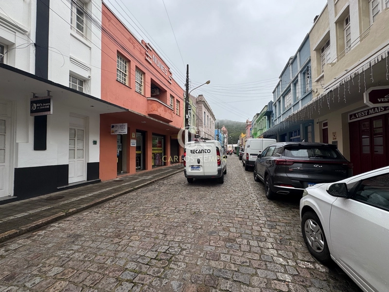 : 2ª foto da galeria de imagens do imóvel