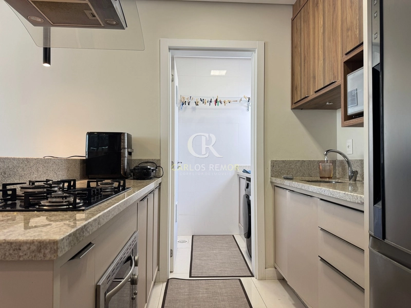 Apartamento Mobiliado com 3 Suítes e Vista Mar a 70m da Praia: 14ª foto da galeria de imagens do imóvel