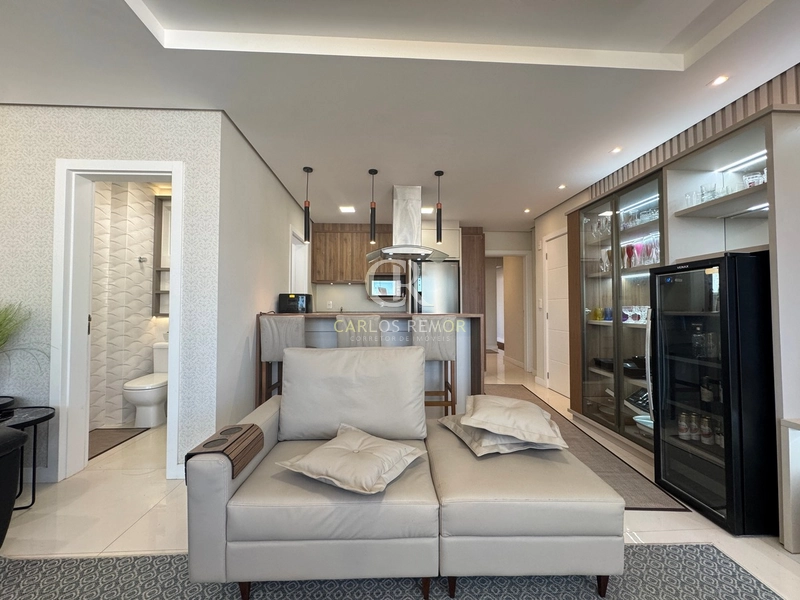 Apartamento Mobiliado com 3 Suítes e Vista Mar a 70m da Praia: 6ª foto da galeria de imagens do imóvel