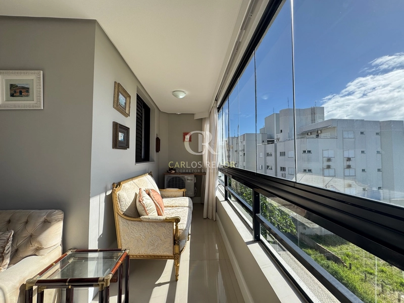 Apartamento Vista-mar 3 Quartos, Dependência e Excelente Posição Solar: 8ª foto da galeria de imagens do imóvel