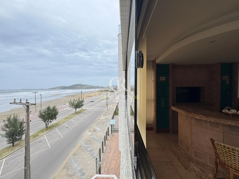 Apto beira mar 4 dorm. a 50m da Praça do Vila: 13ª foto da galeria de imagens do imóvel